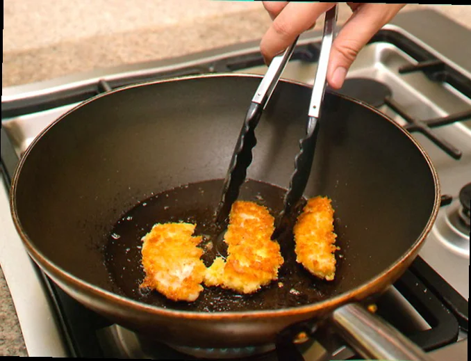 How long to pan fry chicken strips